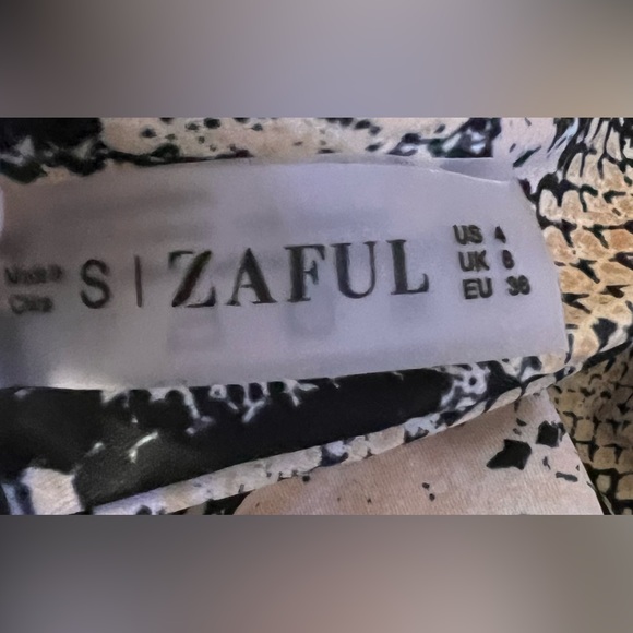 ♥️Zaful Animal Print Bikini Bottoms - Picture 2 of 4